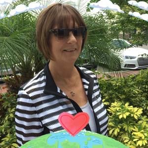 Meet your Posher, Nadine